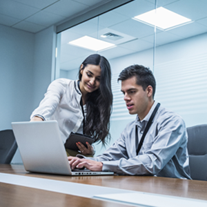 business-people-using-laptop-in-conference-room-2