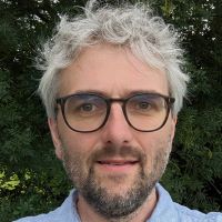 Dr Joe Deville headshot