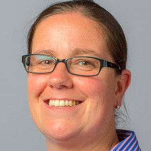 Anne Prior headshot