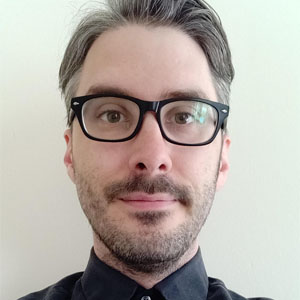 Iwan Lehnert headshot.