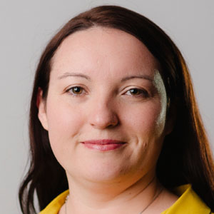 Sharon Cook headshot