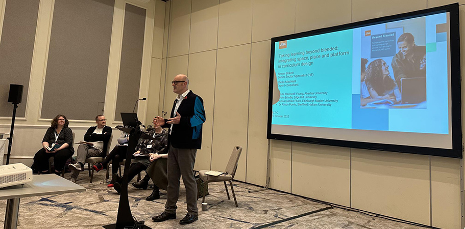 Simon Birkett speaking at Alt 2025